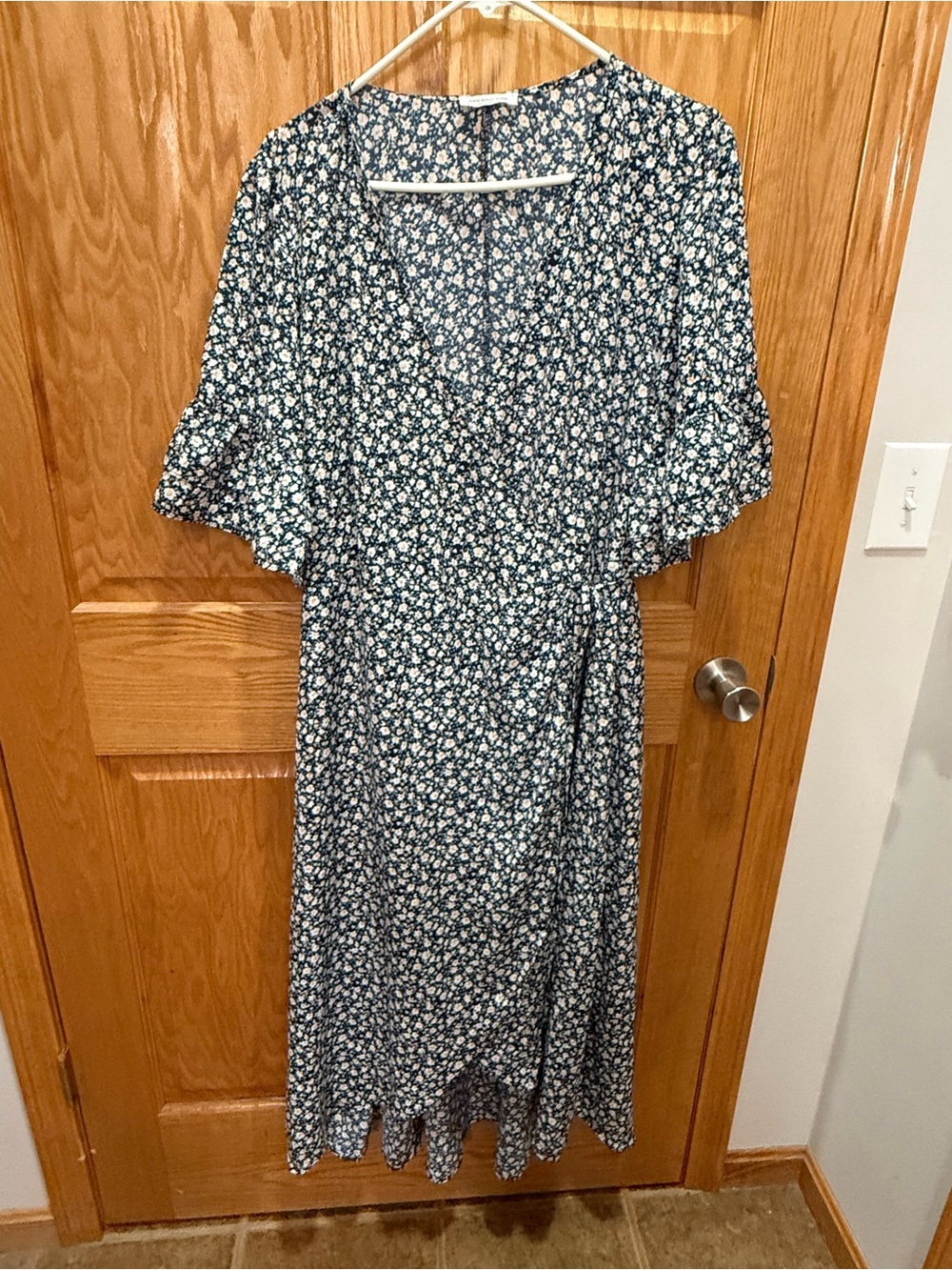 Chic Soul Navy Floral Wrap Midi Dress